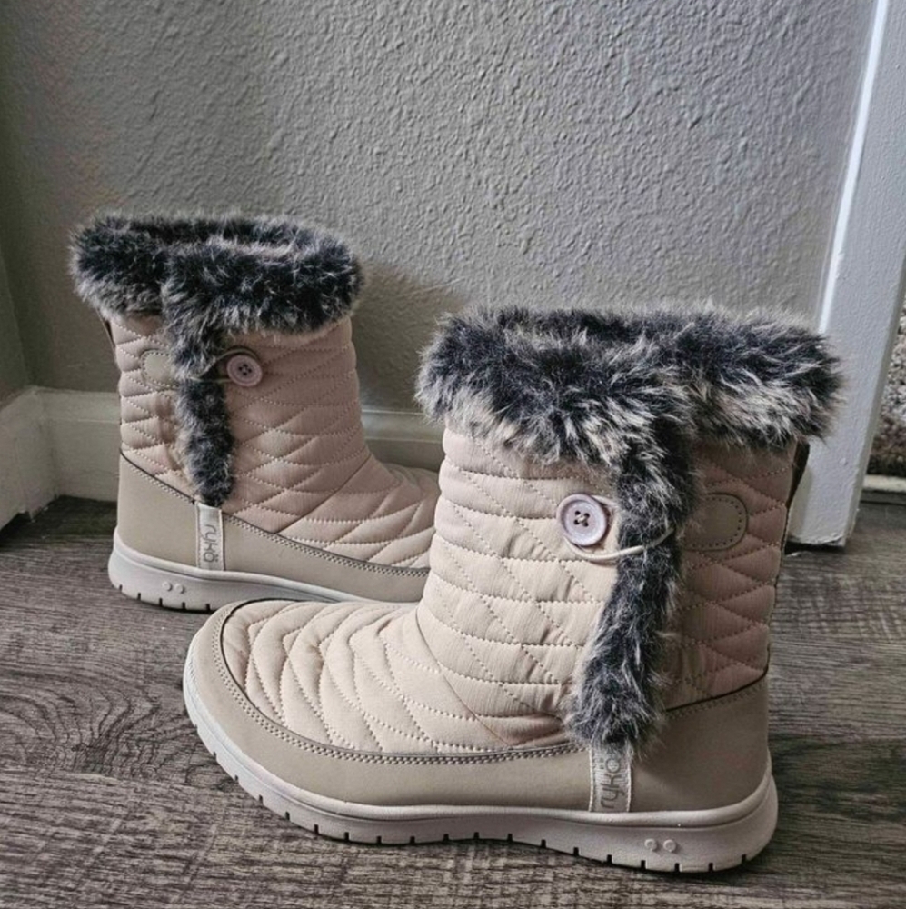 Like New Ryka Size 9 Woman's Boots
